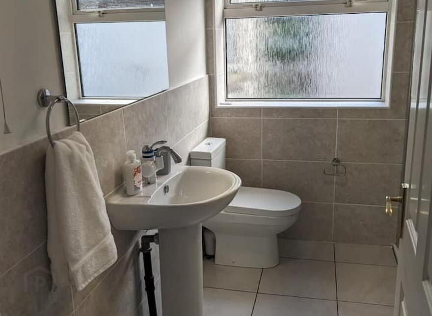 9B Clontarf Heights, Omagh, BT78 5BL