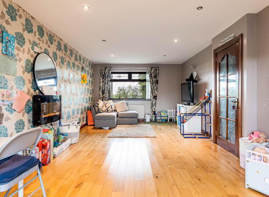 Holly Lodge, 26 Beanstown Road, Lisburn, BT28 3QS
