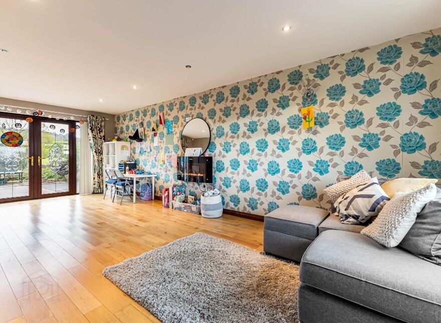 Holly Lodge, 26 Beanstown Road, Lisburn, BT28 3QS