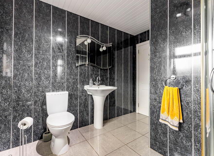 Holly Lodge, 26 Beanstown Road, Lisburn, BT28 3QS
