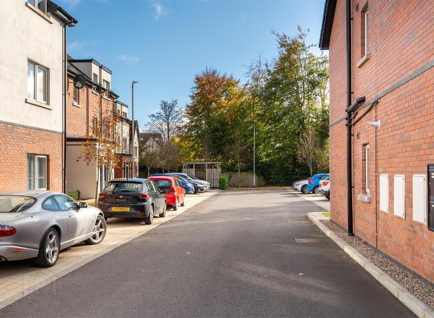 Apt 3, 2 Loughan Hall, Dundonald, Belfast, BT16 2FP