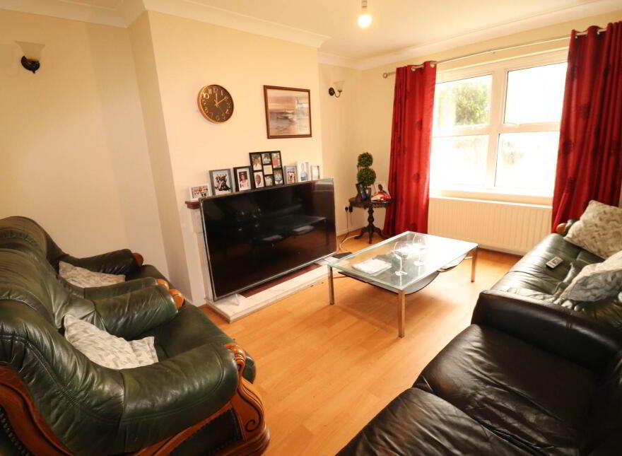 18 Glebe Park, Enniskillen, BT74 4DB