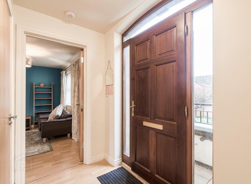 8 Manor Court, Moira, BT67 0TL