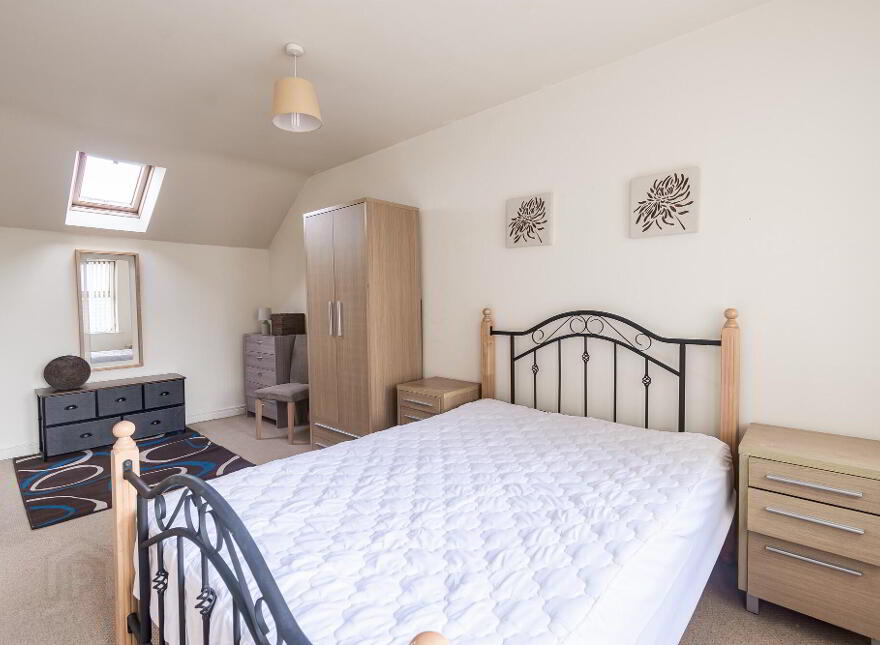 8 Manor Court, Moira, BT67 0TL