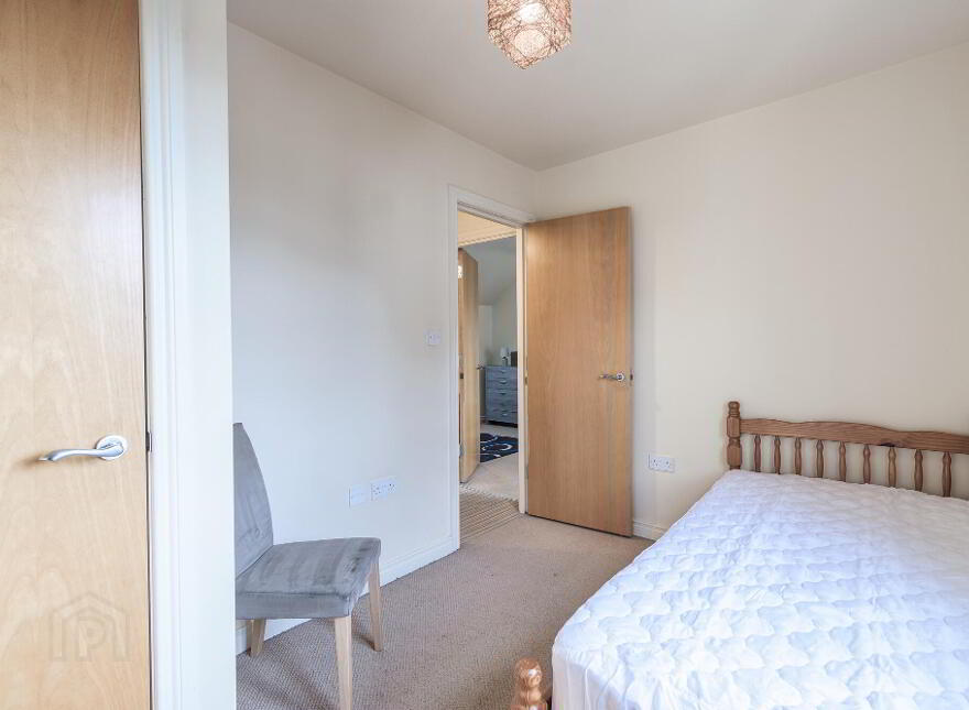 8 Manor Court, Moira, BT67 0TL