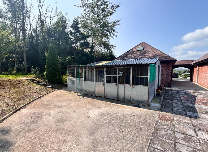 Lissane, Clarecastle, Ennis, Co.clare, V95N2X0