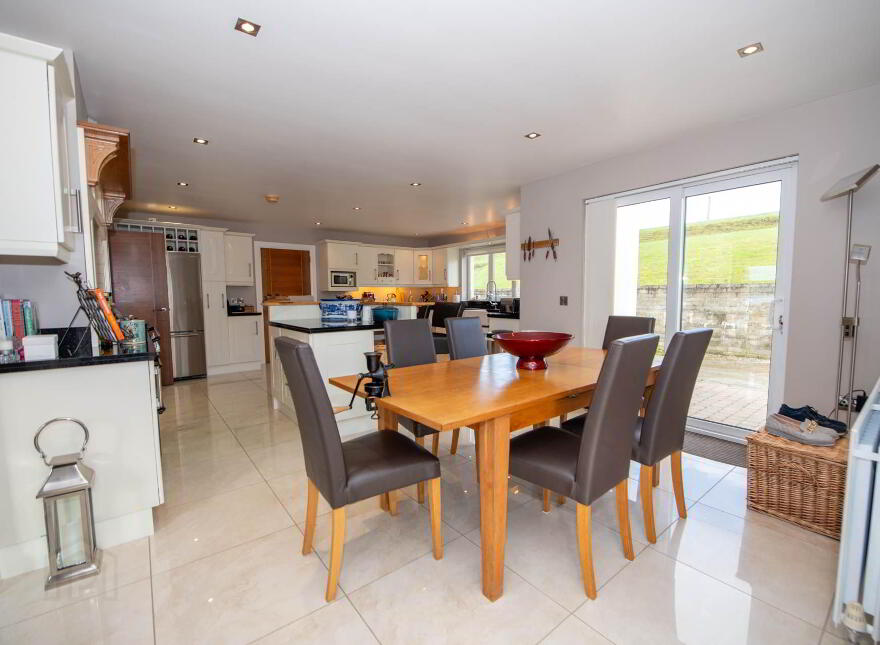 Ballymagowan Lower, Kerrykeel, F92V202