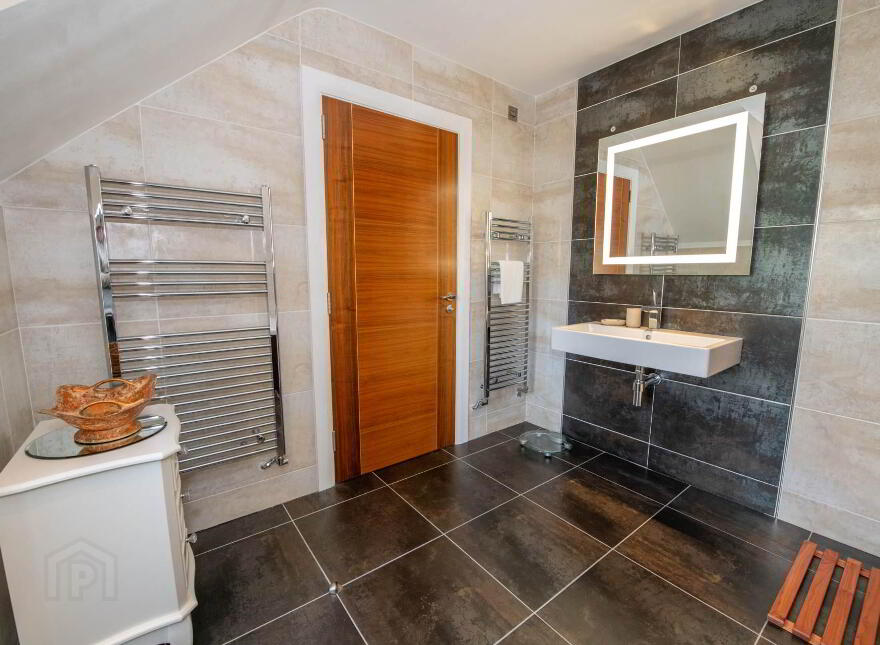 Ballymagowan Lower, Kerrykeel, F92V202