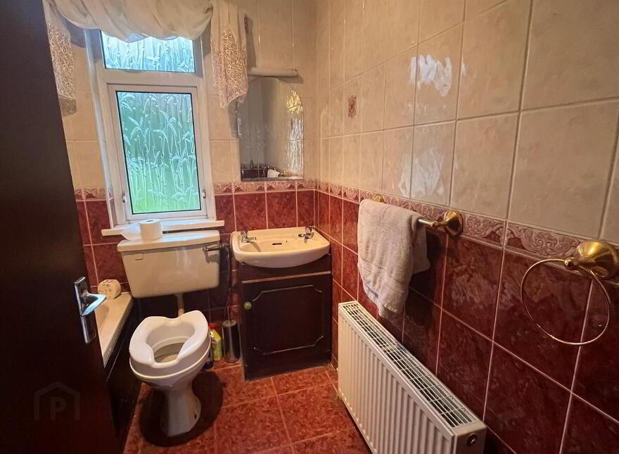 24 Meadowbank Park, Letterkenny, F92CXK6
