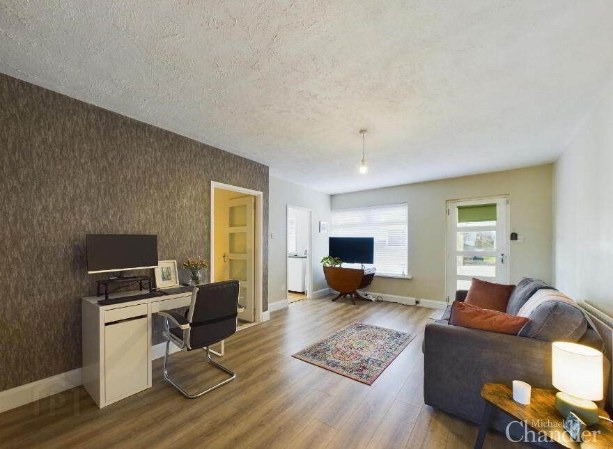 19 Glennor Crescent, Carryduff, Belfast, BT8 8HW
