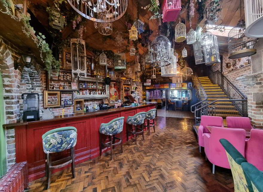 Ginger Janes Cocktail Bar, 13 Trevor Hill, Newry, BT34 1ED