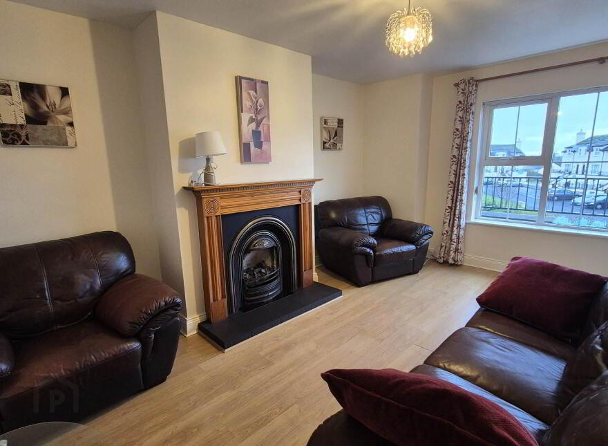 90 The Green, Letterkenny, F92EE78
