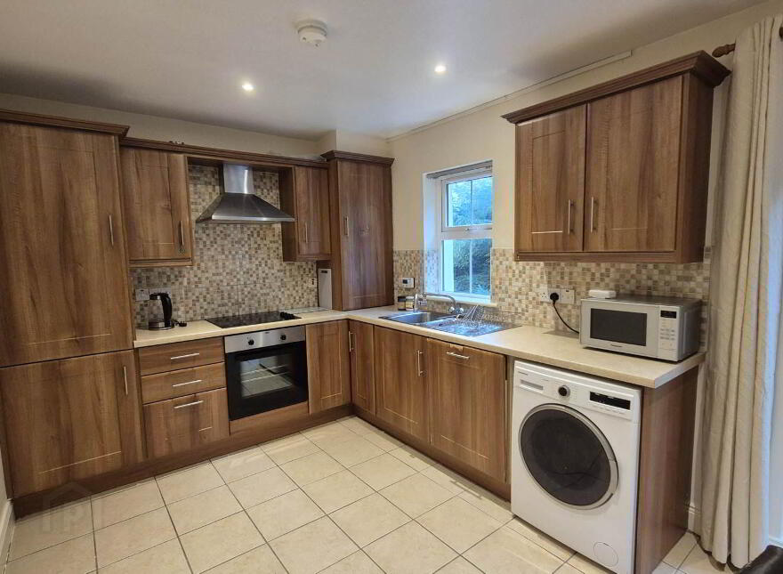 90 The Green, Letterkenny, F92EE78
