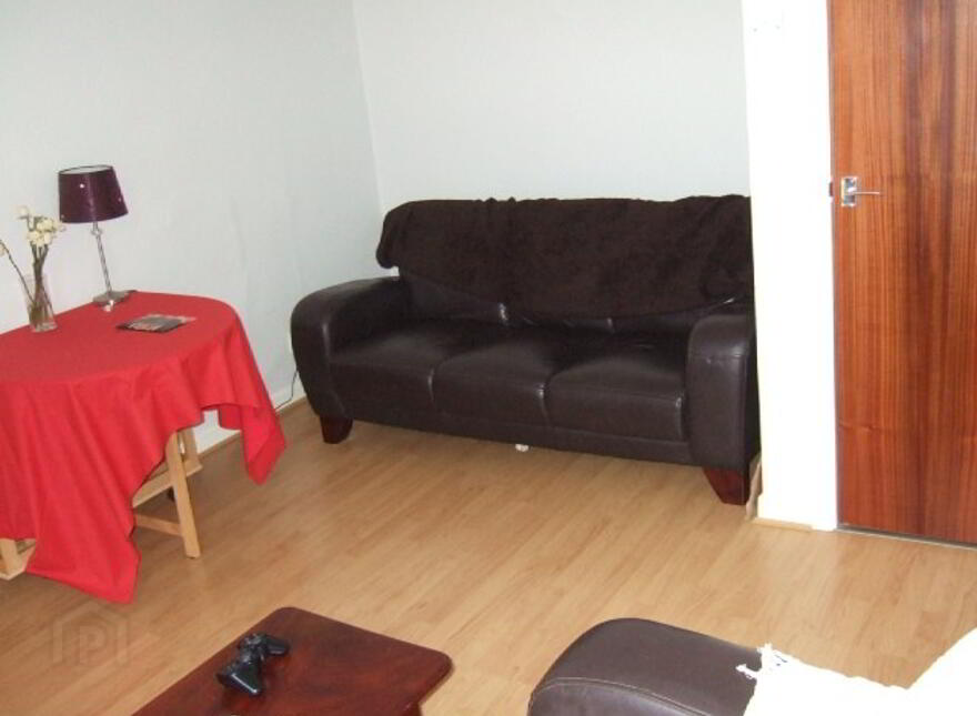 Flat1, 120 Lisburn Road, Belfast, BT9 6AH