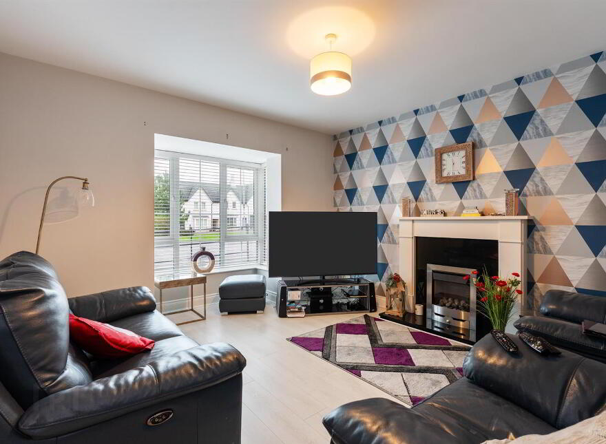 23 Millmount Village Square, Dundonald, Belfast, BT16 1YX