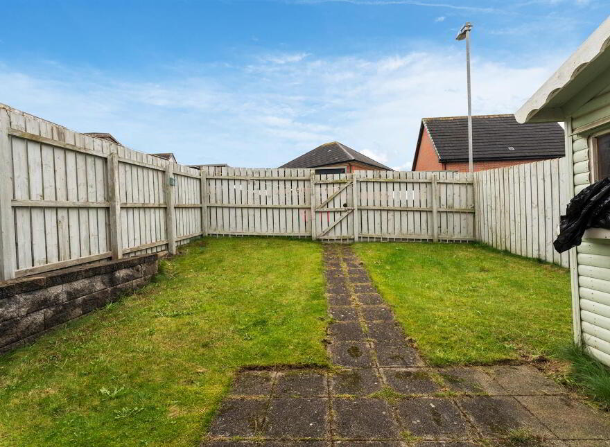 23 Millmount Village Square, Dundonald, Belfast, BT16 1YX