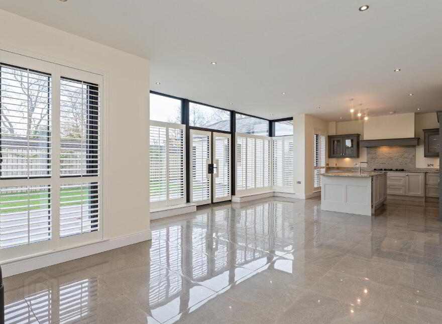 14 Old Quay Court, Holywood, BT18 0HT