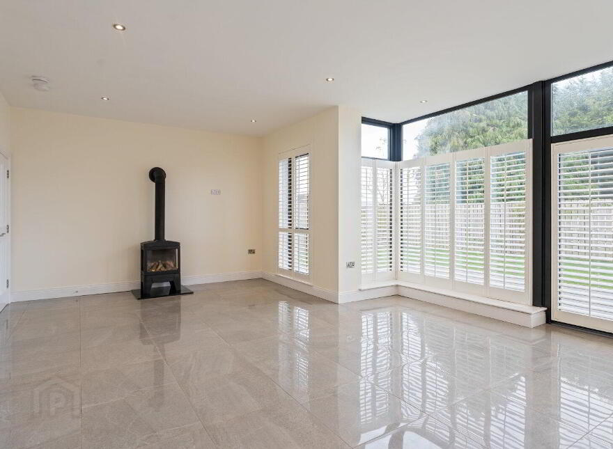 14 Old Quay Court, Holywood, BT18 0HT