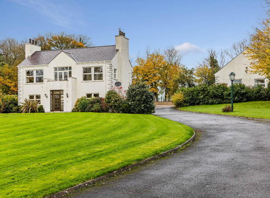 57 Lough Road, Lisburn, BT27 6TS