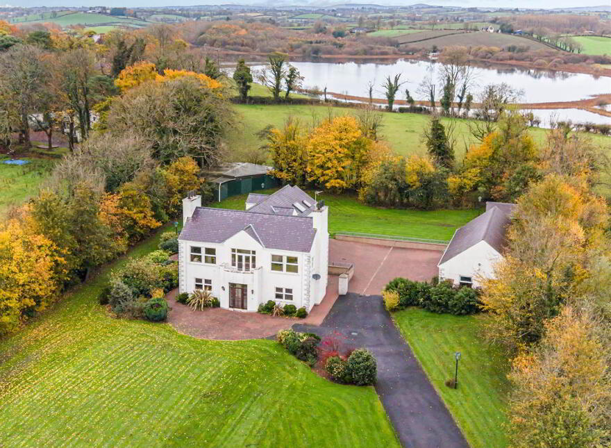 57 Lough Road, Lisburn, BT27 6TS