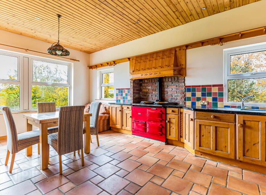 57 Lough Road, Lisburn, BT27 6TS