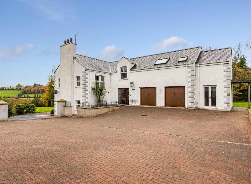 57 Lough Road, Lisburn, BT27 6TS