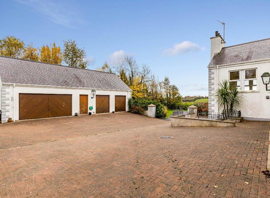 57 Lough Road, Lisburn, BT27 6TS
