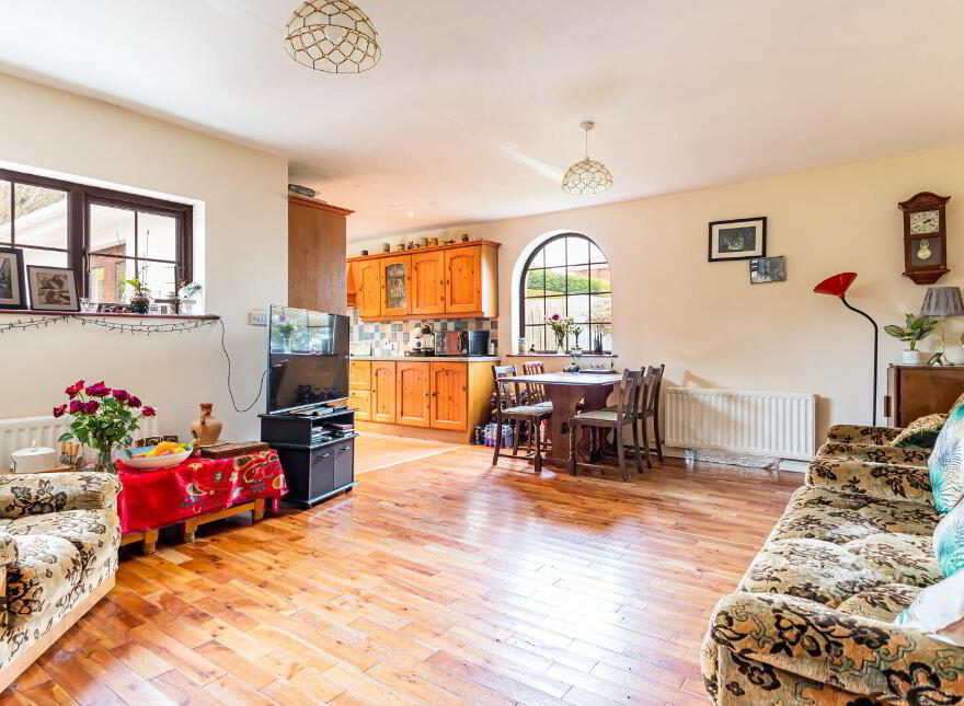 7 Gracemount Park, Off Cairnshill Road, Belfast, BT8 6GS