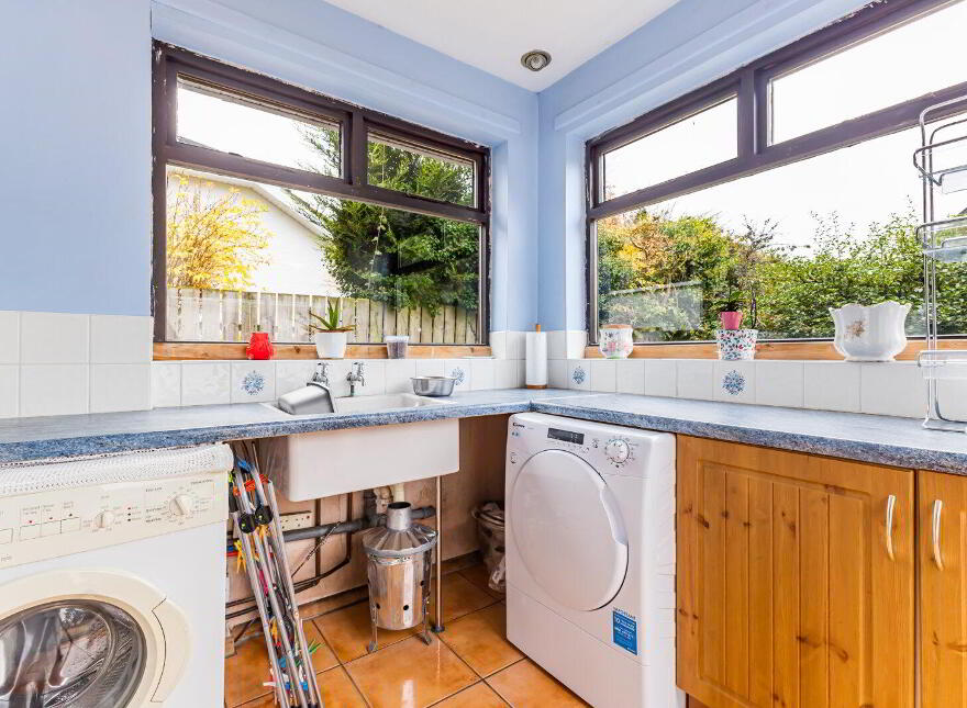 7 Gracemount Park, Off Cairnshill Road, Belfast, BT8 6GS