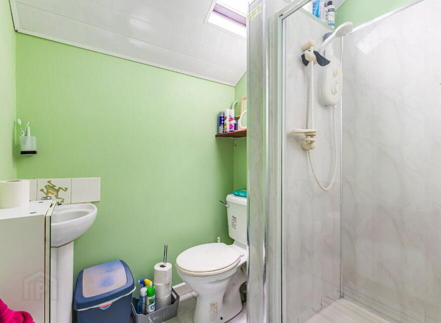 7 Gracemount Park, Off Cairnshill Road, Belfast, BT8 6GS