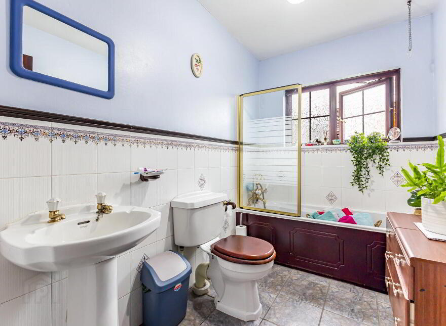 7 Gracemount Park, Off Cairnshill Road, Belfast, BT8 6GS