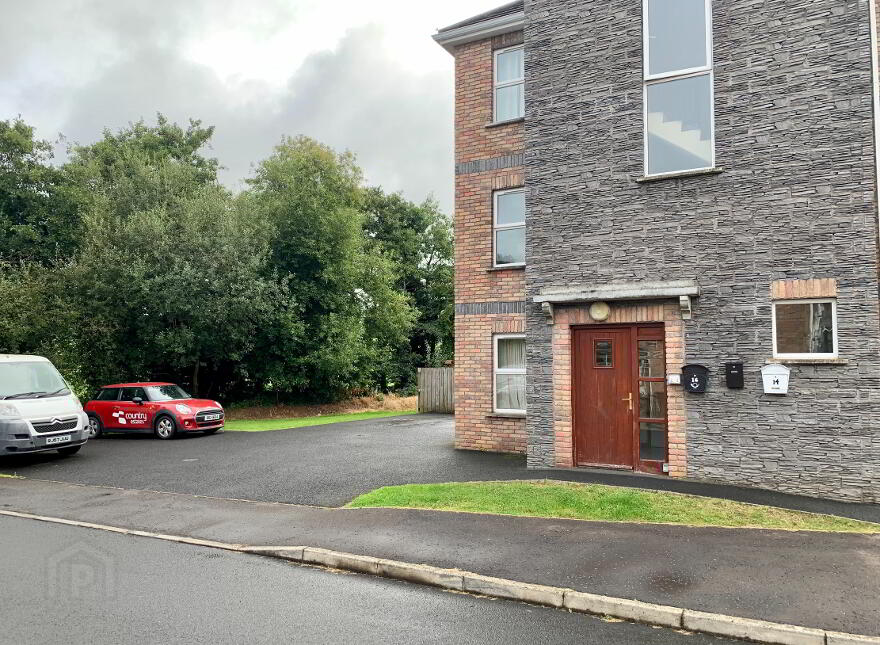 15 Niblock Oaks, Off Springfarm Road, Antrim, BT41 2DJ
