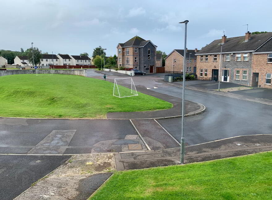 15 Niblock Oaks, Off Springfarm Road, Antrim, BT41 2DJ