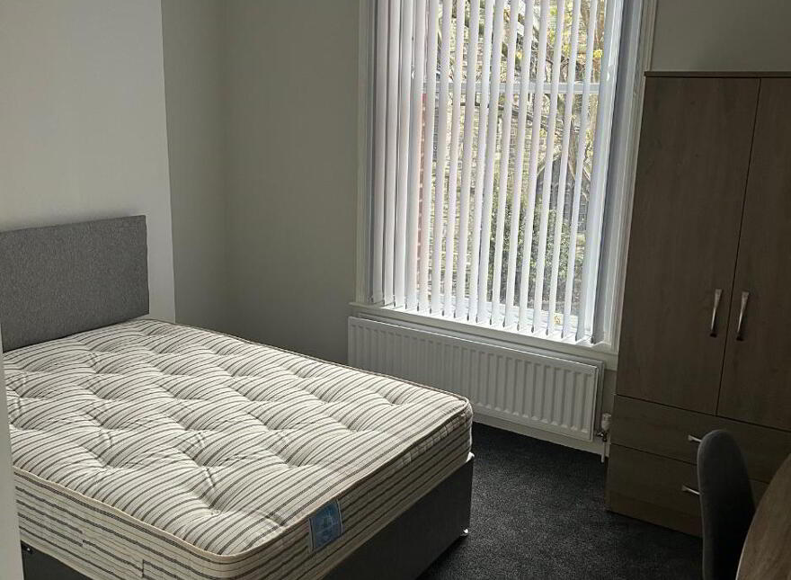 3, 7 Elmwood Avenue, Lisburn Road, Belfast, BT9 6AZ