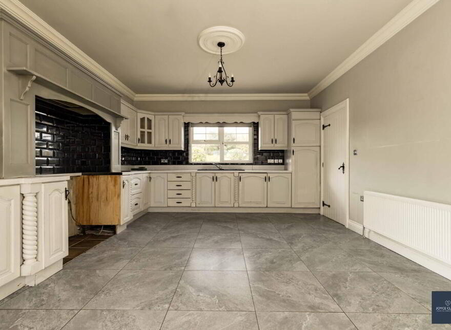 18 Corlea Road, Dungannon, BT70 2PG