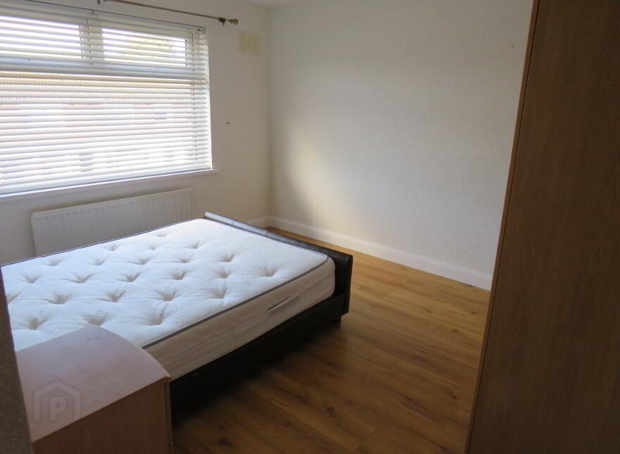 44 Hollymount, Belfast, BT10 0GN