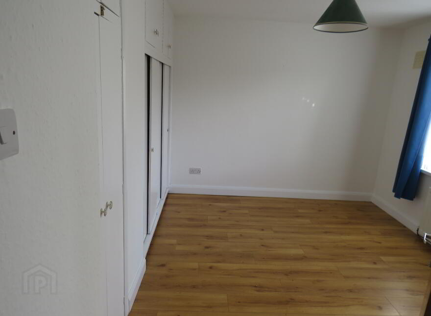 44 Hollymount, Belfast, BT10 0GN