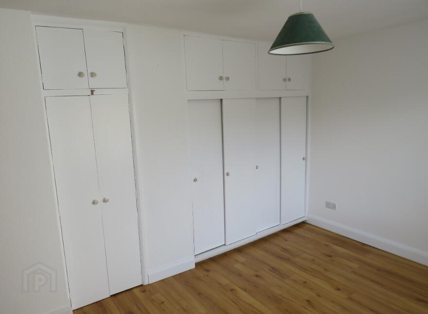 44 Hollymount, Belfast, BT10 0GN