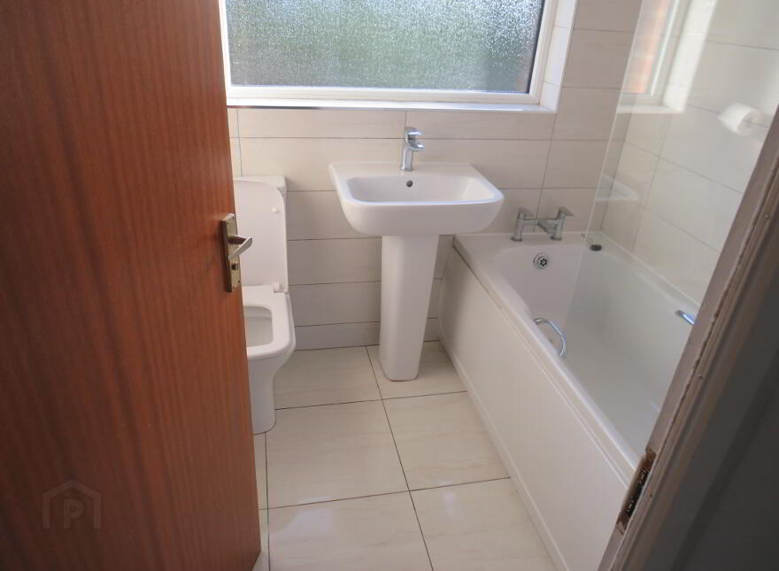 44 Hollymount, Belfast, BT10 0GN