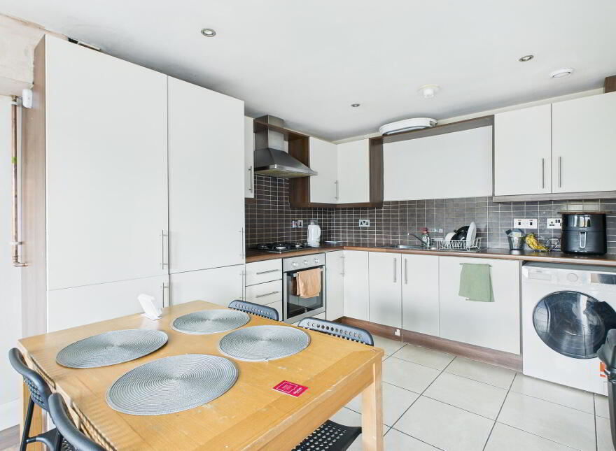 Apt 23 Woodlands Manor, 61 Stockmans Lane, Belfast, BT9 7GL