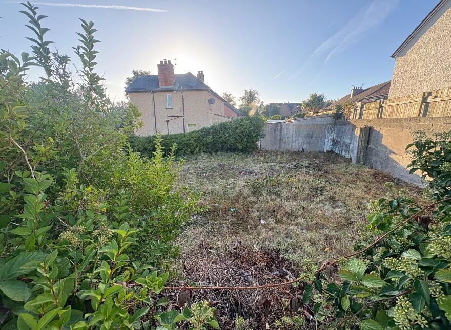 121 Comber Road, Dundonald, BT16 2BT