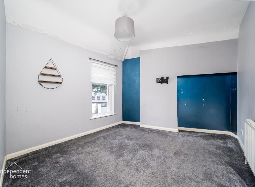 1 Old Glenarm Road, Larne, BT40 1RW