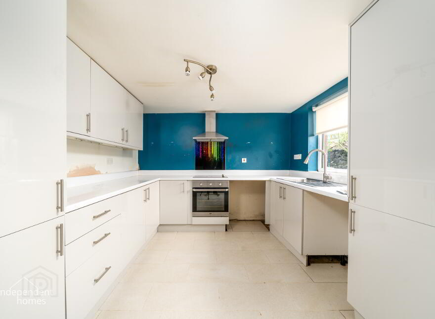 1 Old Glenarm Road, Larne, BT40 1RW