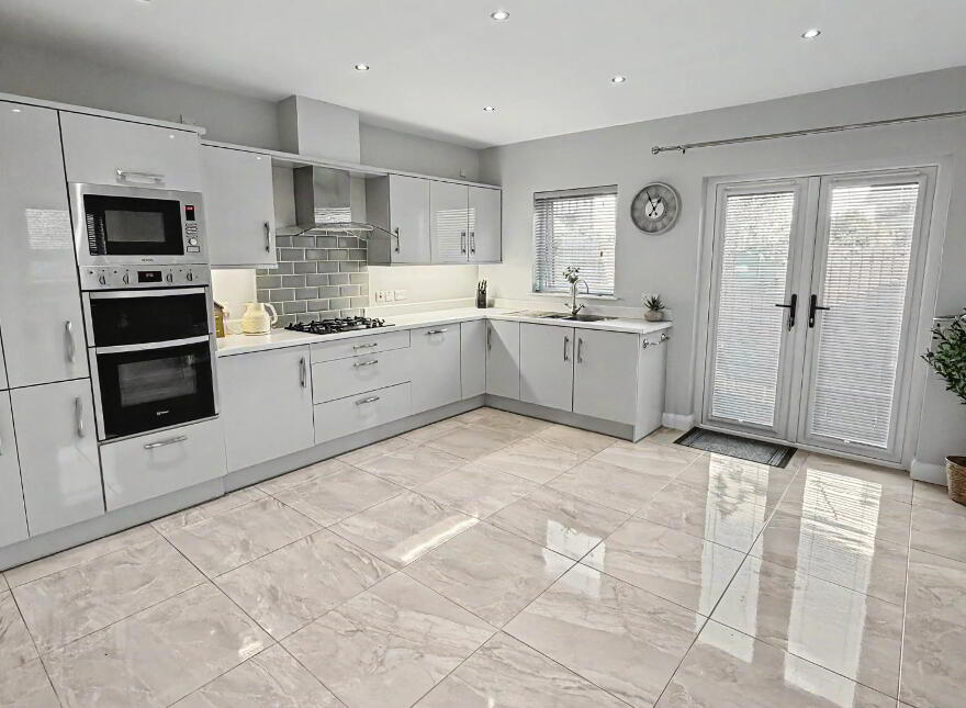 91 Thornhill Park, Derry/Londonderry, BT48 8QS