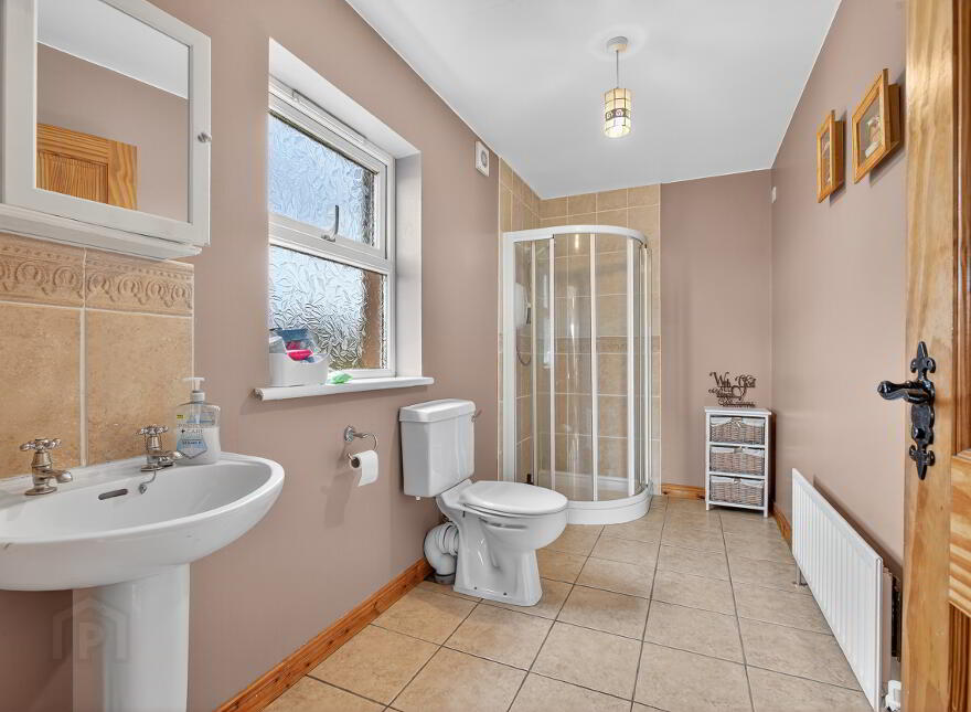 71 Carclinty Road, Cullybackey, Ballymena, BT42 1PJ