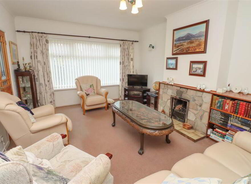 8 Canberra Gardens, Dundonald, Belfast, BT16 1JY