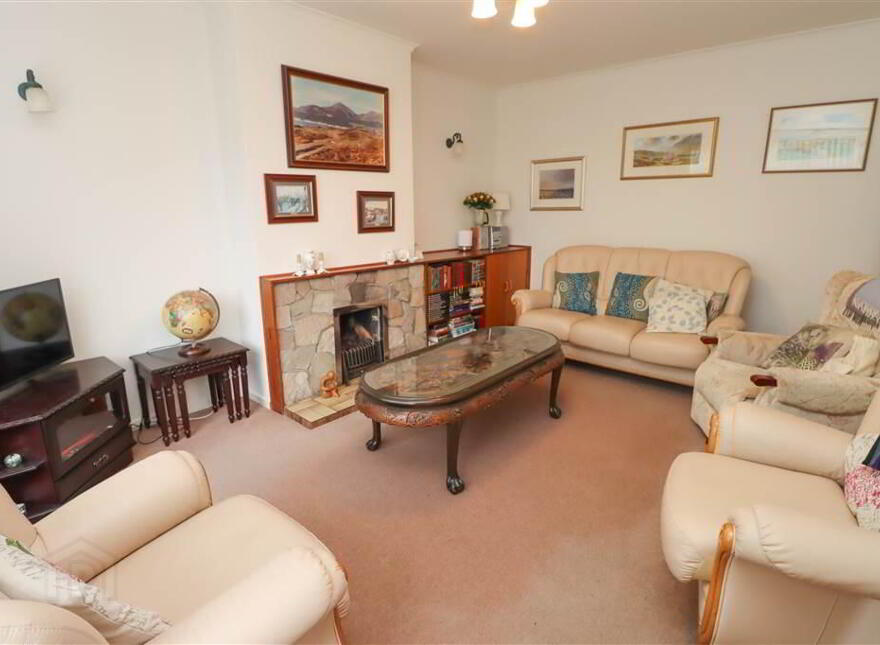 8 Canberra Gardens, Dundonald, Belfast, BT16 1JY