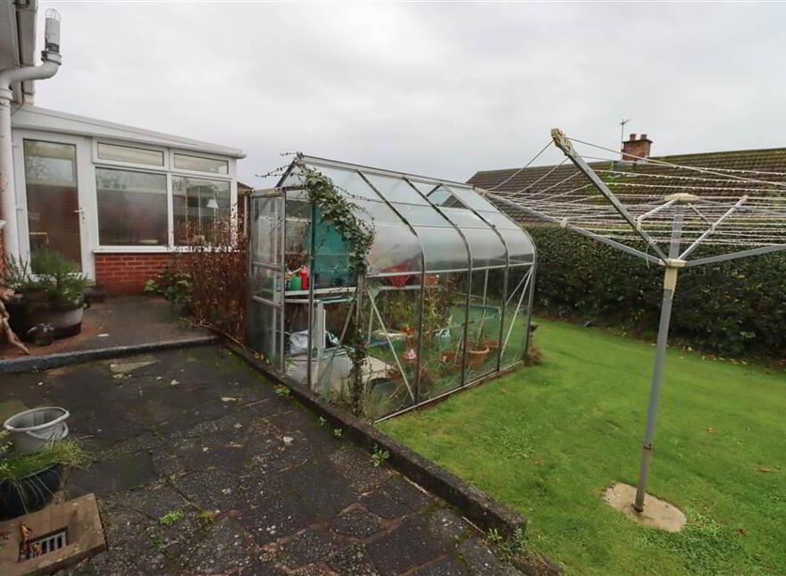 8 Canberra Gardens, Dundonald, Belfast, BT16 1JY