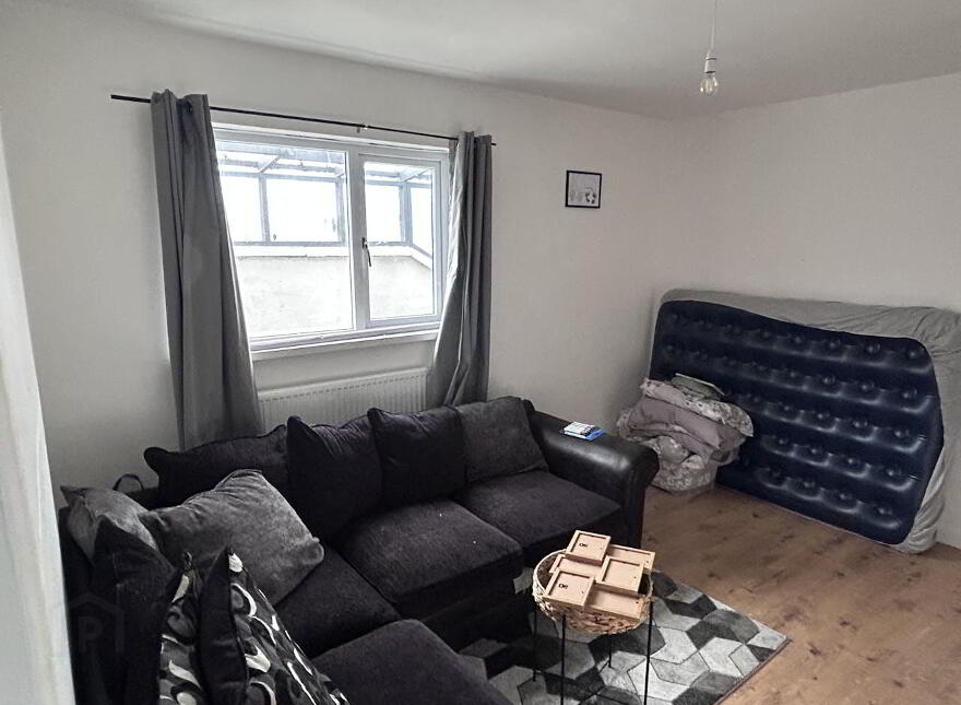 32 North Street, Carrickfergus, BT38 7AQ