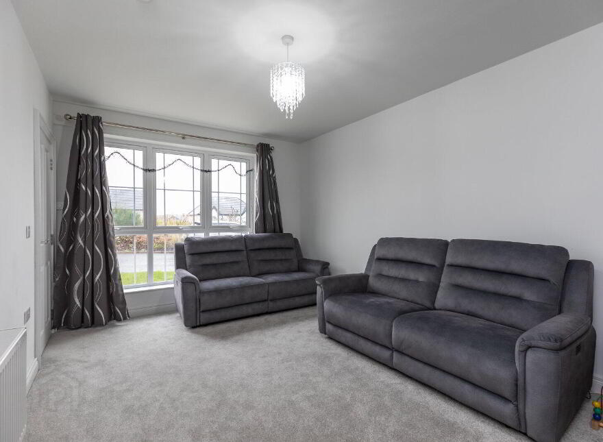 6 Mealough Gardens, Carryduff, Belfast, BT8 8SN